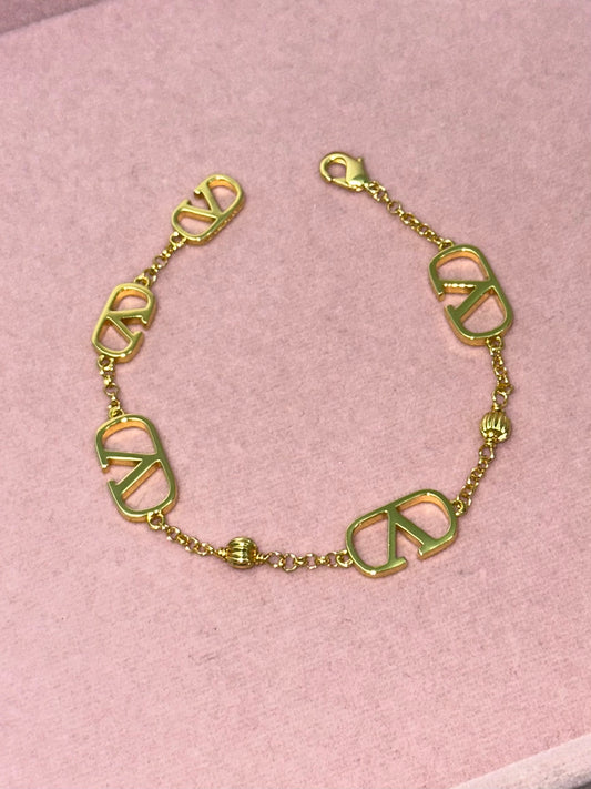 Val Inspired | Bracelet | 18K Gold Plated