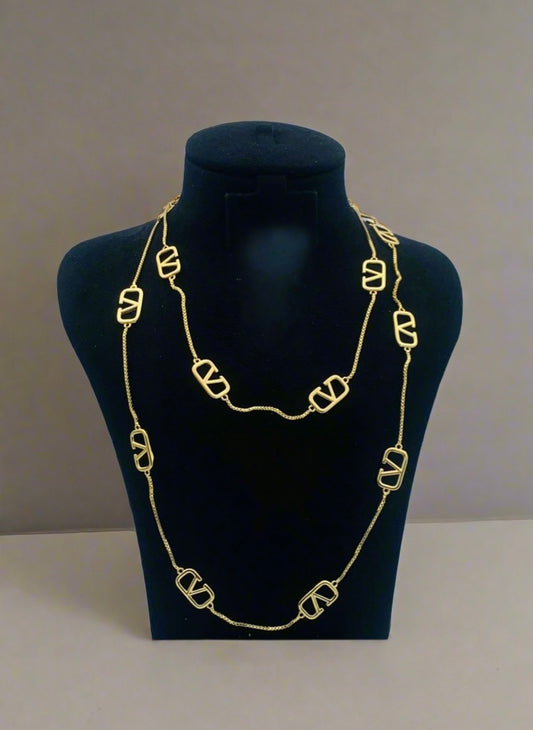 Val Inspired | Long Necklace | 18K Gold Plated
