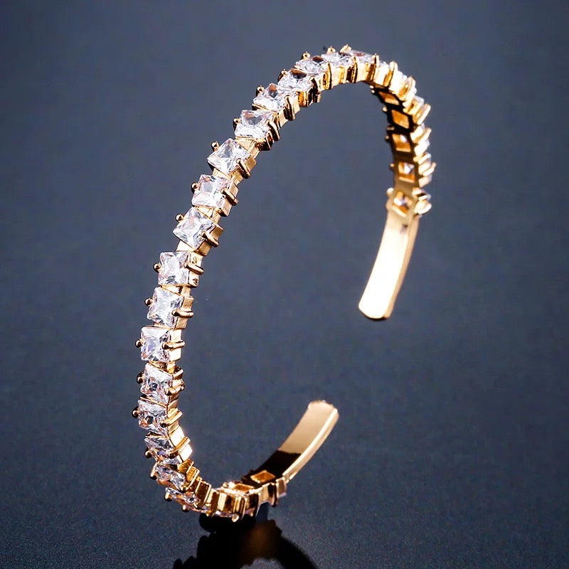 Mikara Cuff | 18K Gold Plated