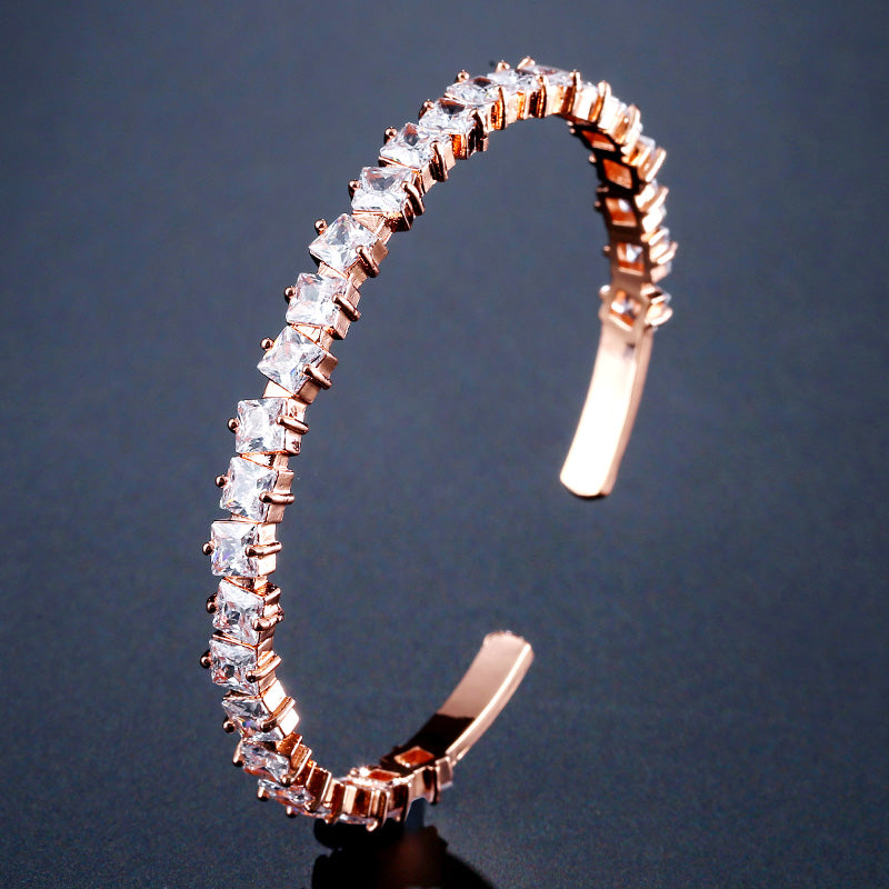 Mikara Cuff | 18K Gold Plated
