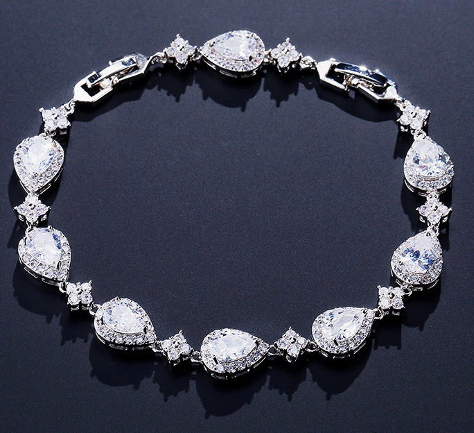 Nicola Bracelet